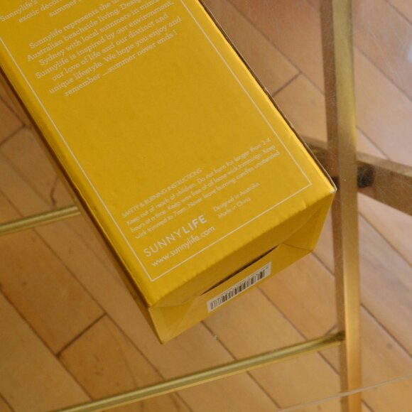 SunnyLife Parrot Candle - Picture 4 of 9